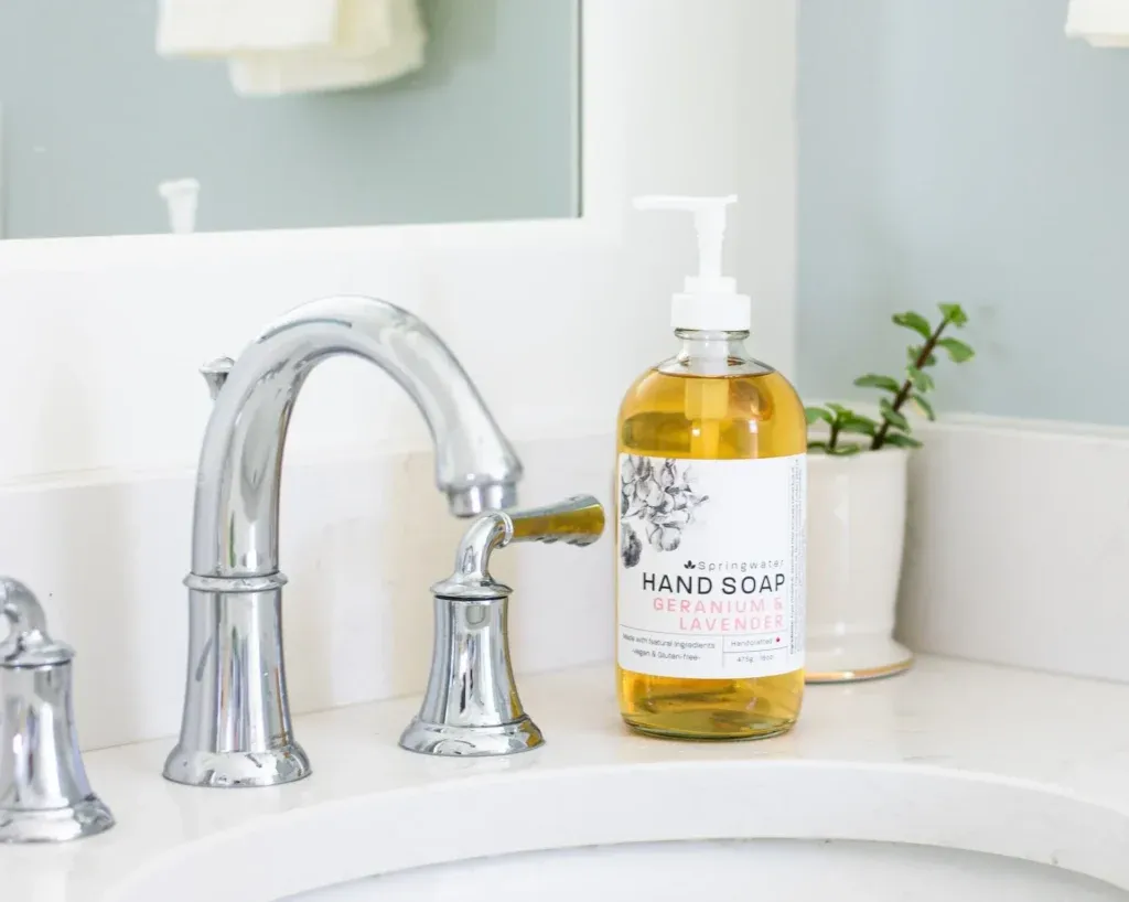 Life-Changing Decluttering Tips For a Stress-Free Home