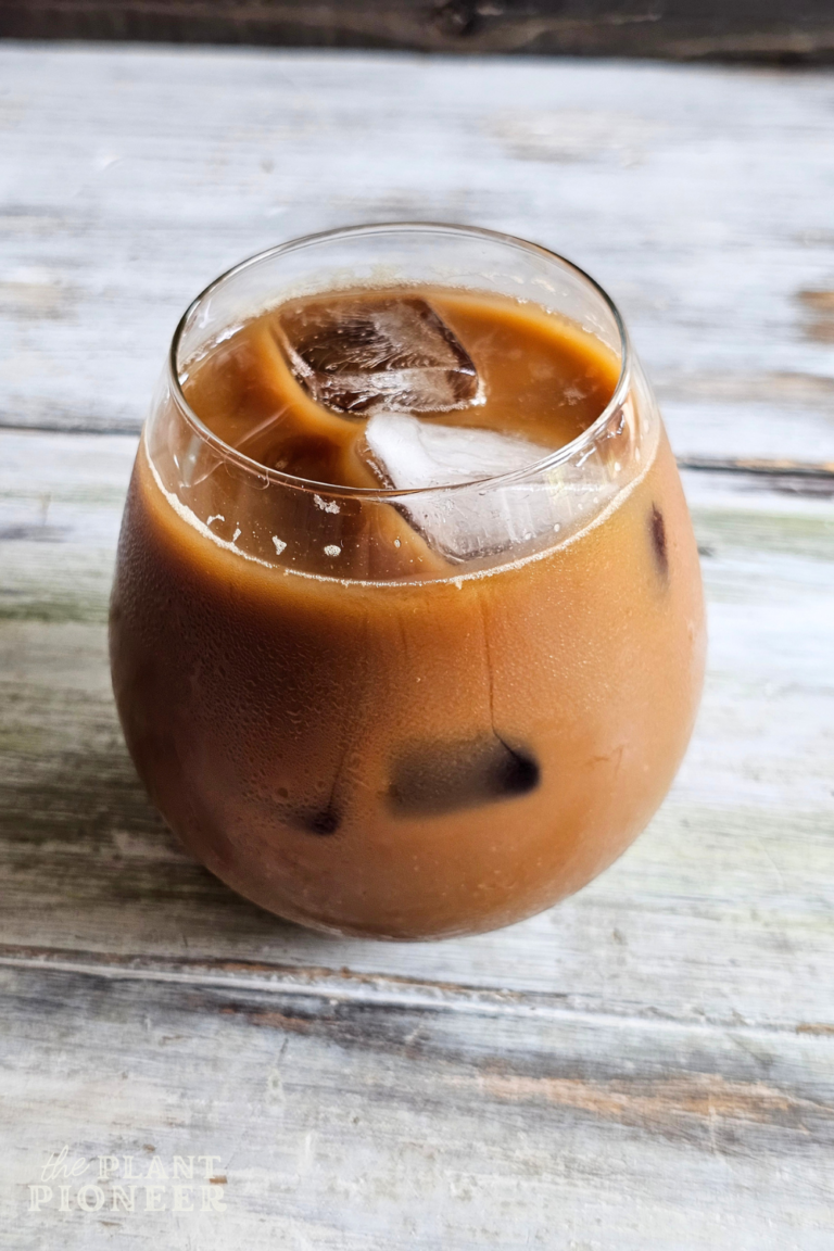 How to Make the Best Iced Coffee At Home (Healthy)